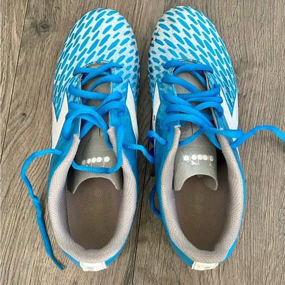 Diadora Soccer Cleats men’s 6.5 women’s 8 great condition grass or turf blue - Picture 13 of 15
